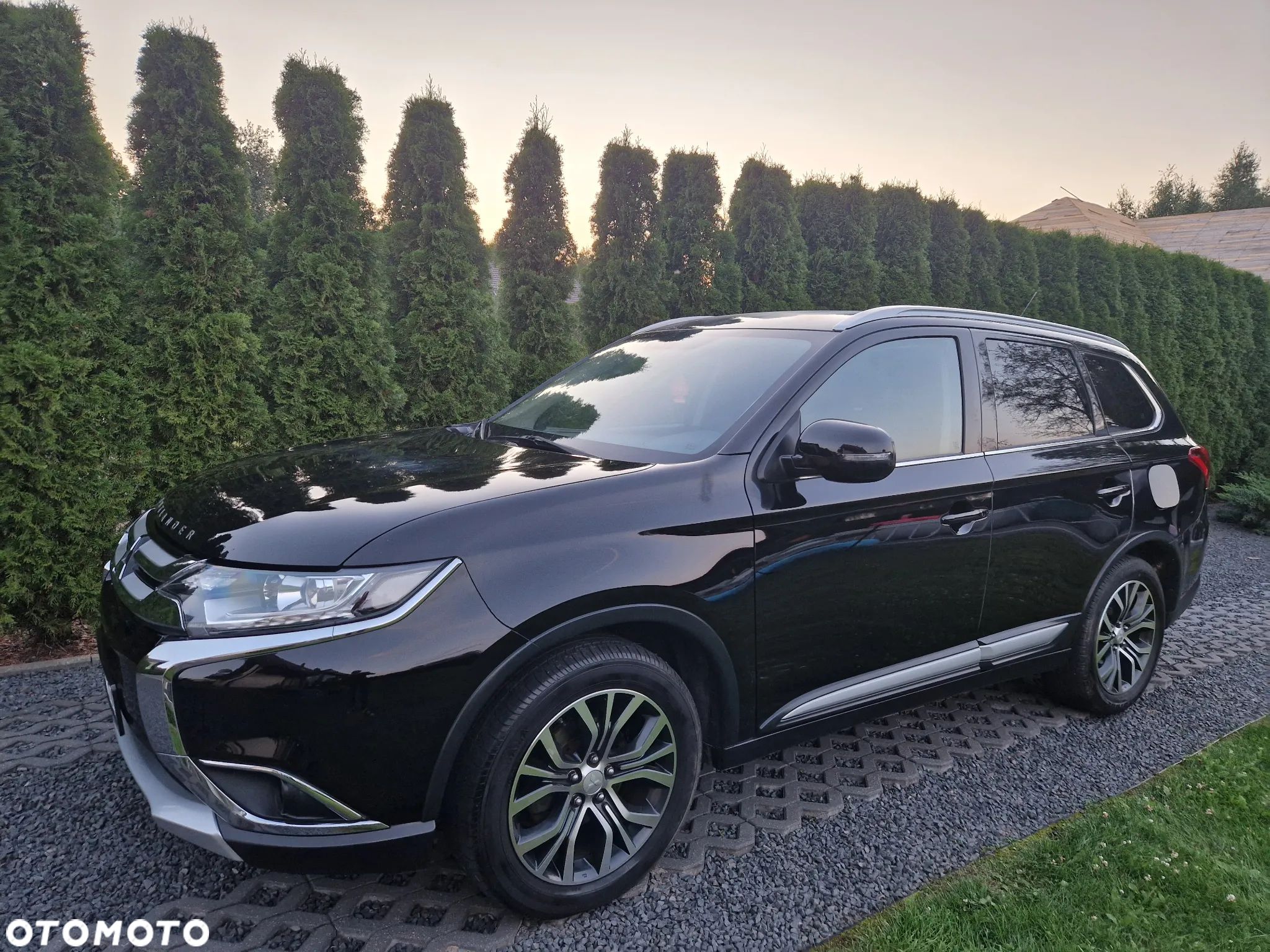 Mitsubishi Outlander 2.2 DID Intense + 4WD - 1