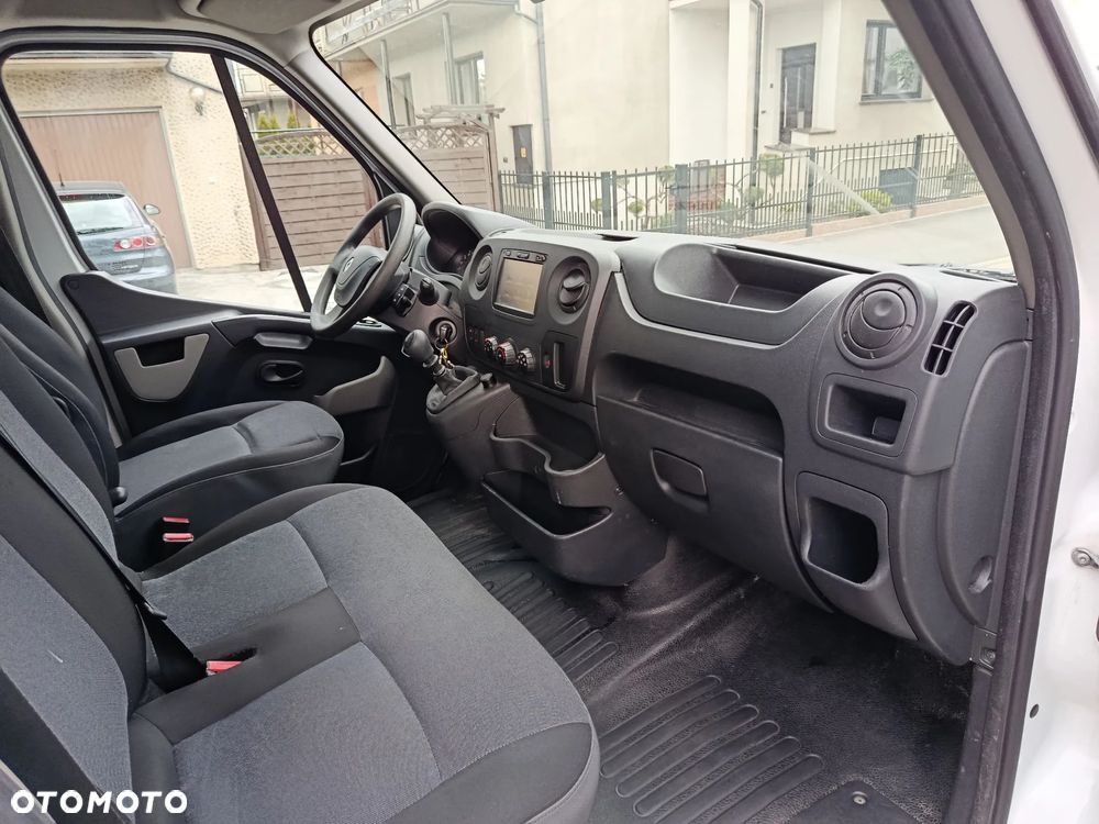Renault Master - 15