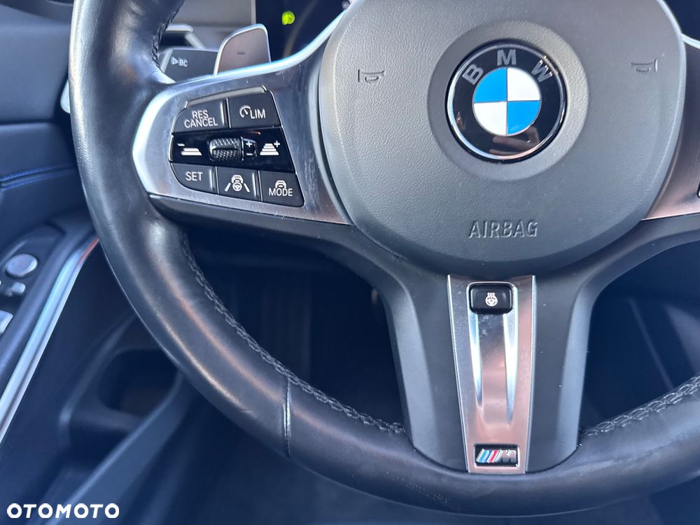 BMW Seria 3 320d xDrive M Sport sport - 37