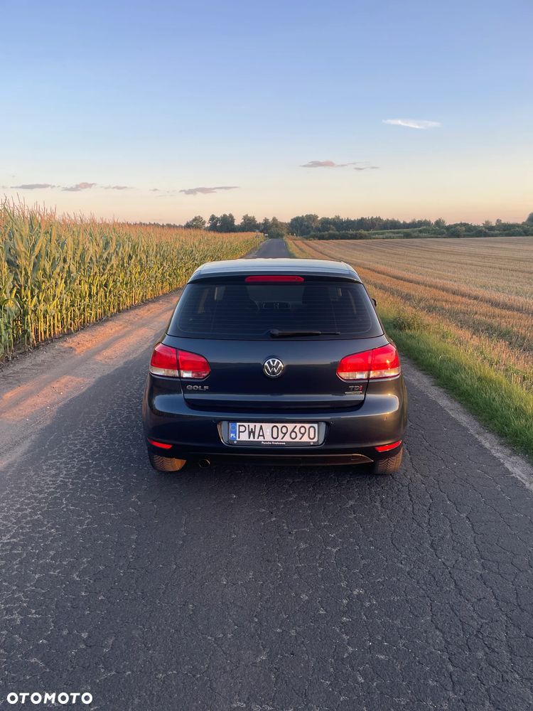 Volkswagen Golf 1.6 TDI Highline - 3