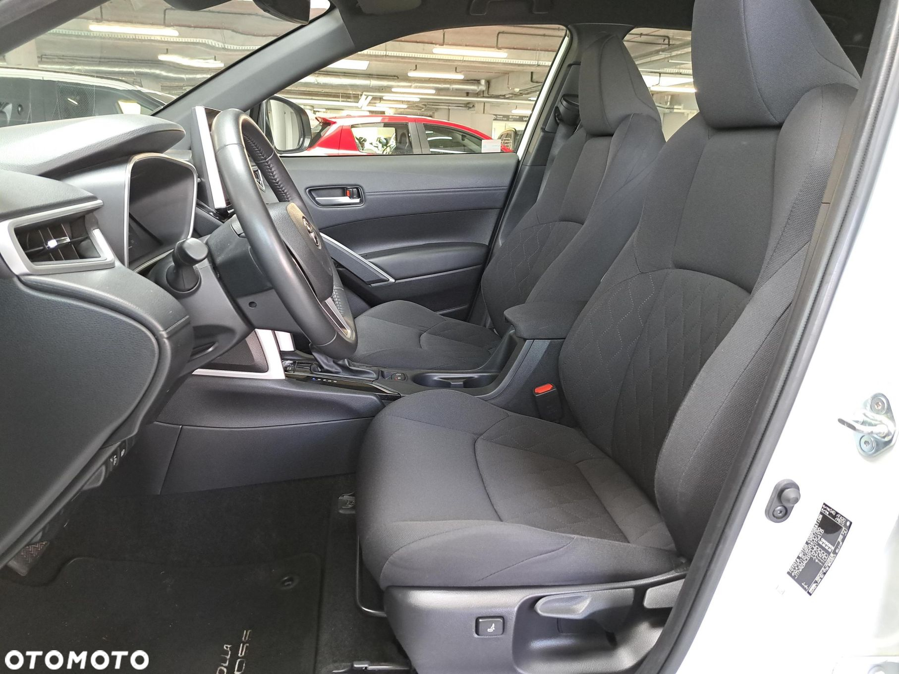 Toyota Corolla Cross 2.0 Hybrid Comfort - 8