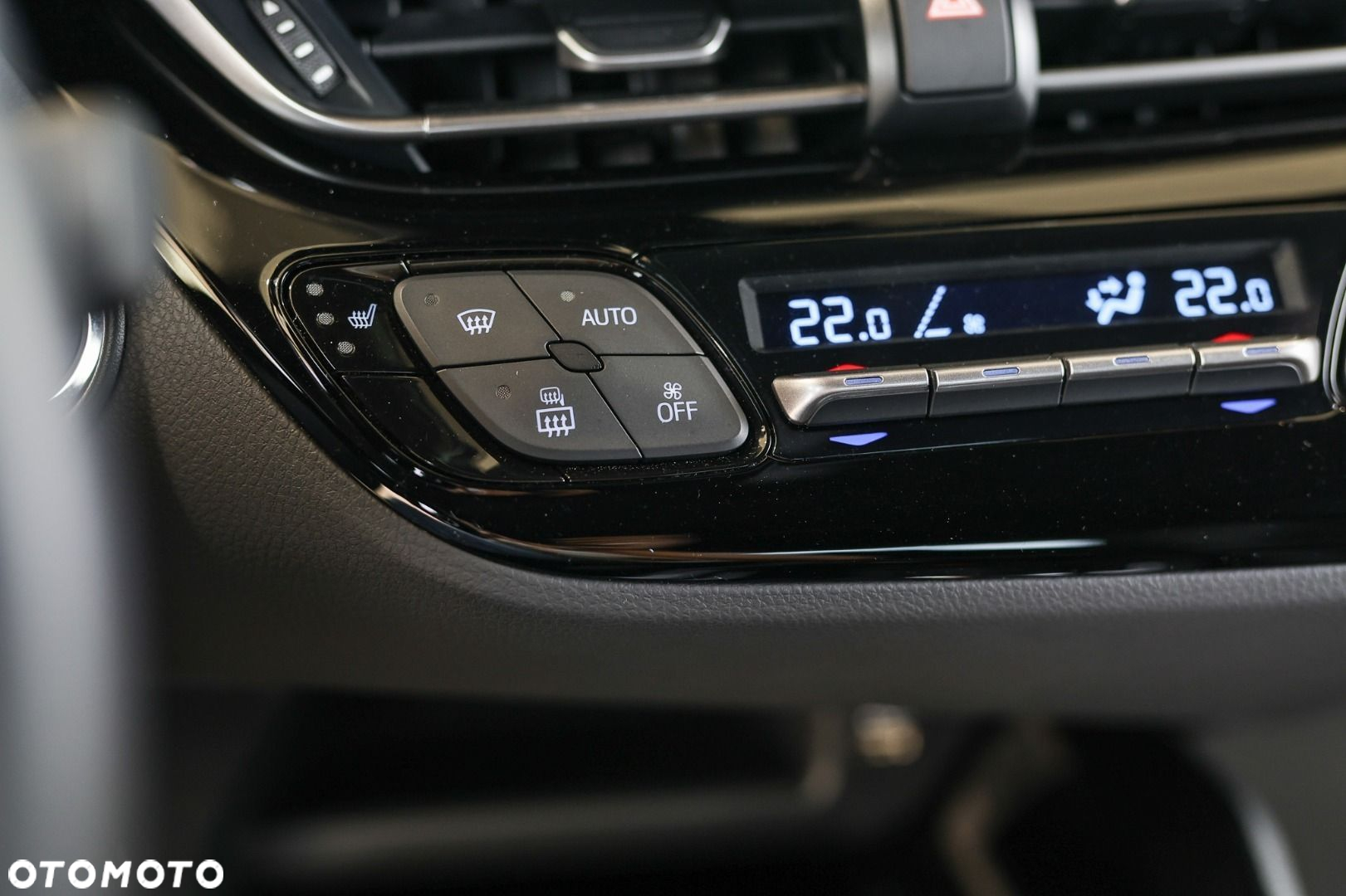 Toyota C-HR - 20