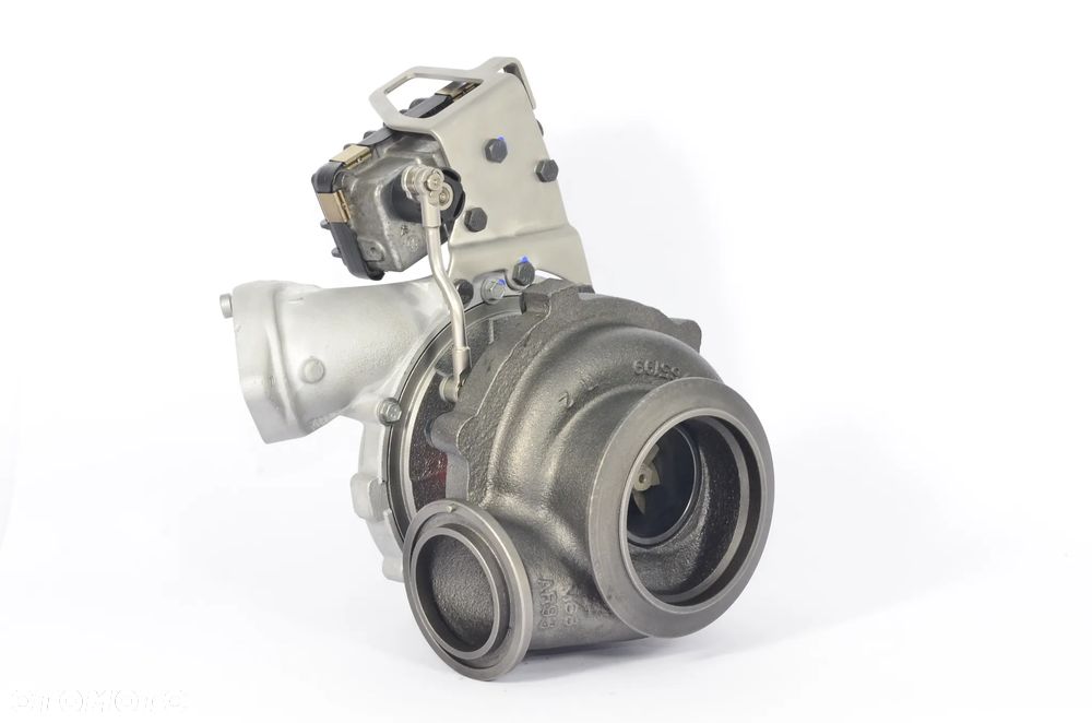 Turbosprężarka Turbo BMW 3 (E90) 325 d 197 KM 758352-0011 758352-0013 758352-0015, 758352-0017 11657796311 11657796312 11657796311M12, 7796311H07 - 1