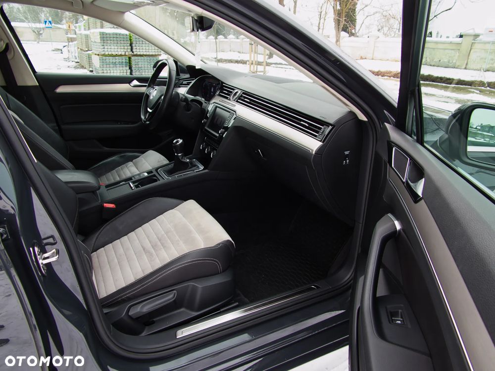 Volkswagen Passat 1.8 TSI BMT Highline - 19
