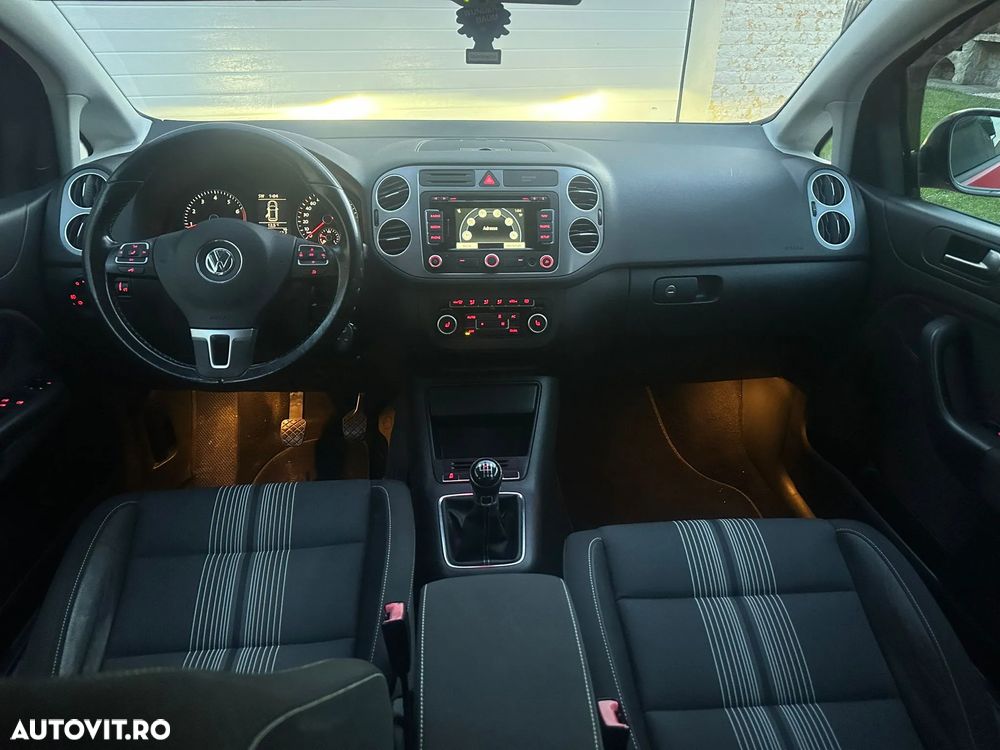 Volkswagen Golf Plus - 11