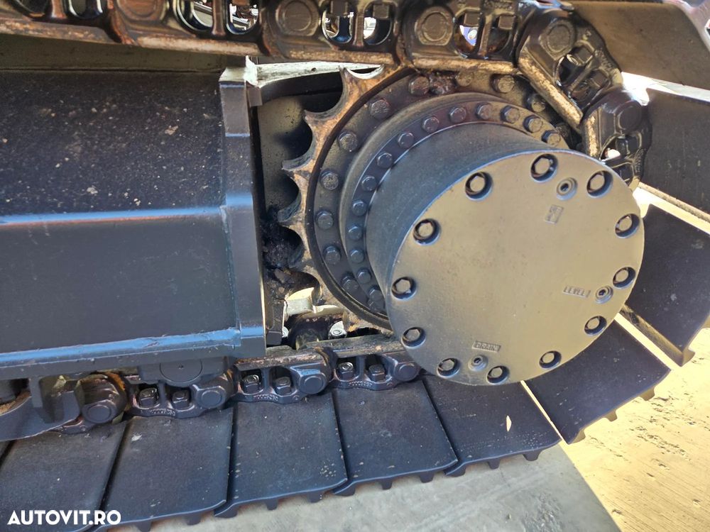 Hitachi ZX250LC-6, 2020, 4.294h, 28t, cupa NOUA 1,55mc, lant 95% bun doar 136h mars, Consum mediu 11l/h, 3 pompe hidr HITACHI, produs in JAPOANIA, inst picon pe brate, camera spate si laterale, Ad sapare 7,5m, posibil leasing, CA NOU-PROMOTIE 106.900 Eur - 21