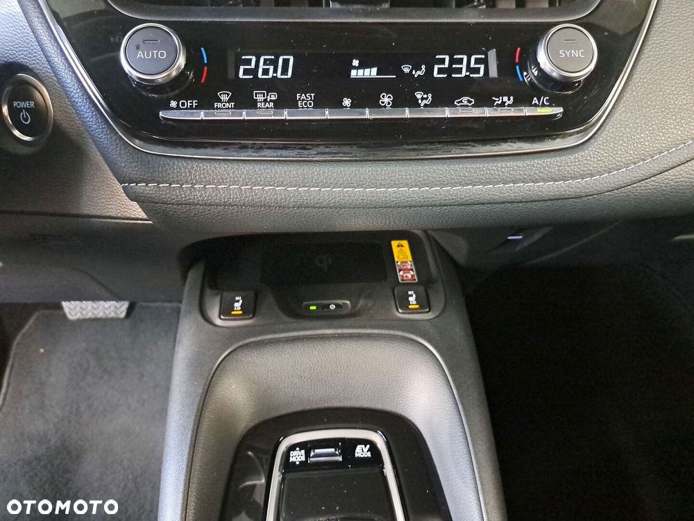 Toyota Corolla 1.8 Hybrid Comfort - 27