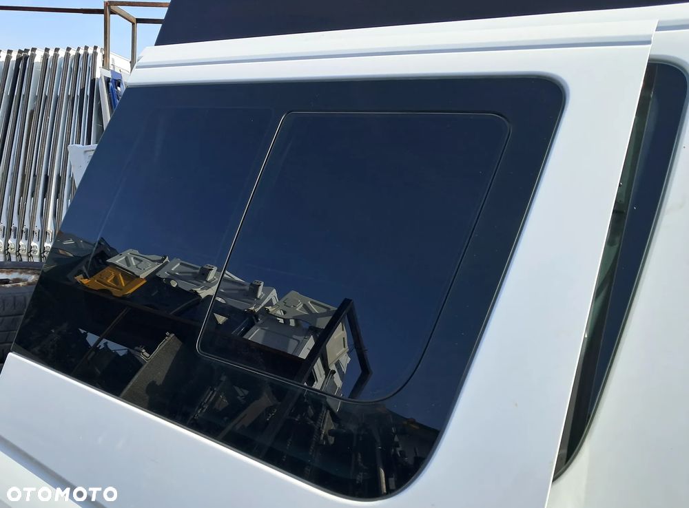 Mercedes Sprinter 906 Volkswagen Crafter Szyba Otwierana Boczna Prawa W Drzwi Przesuwne Wąskie Brygadówka - 1