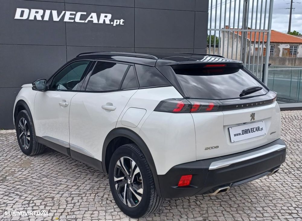 Peugeot 2008 1.2 PureTech GT Line - 4