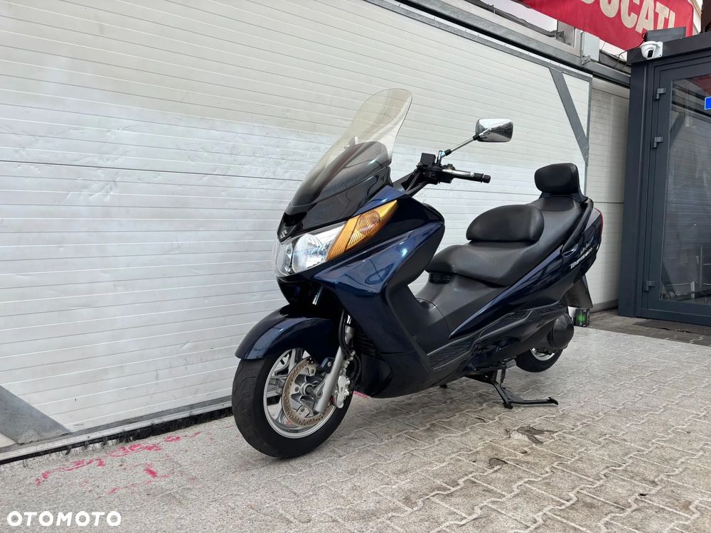 Suzuki Burgman - 6