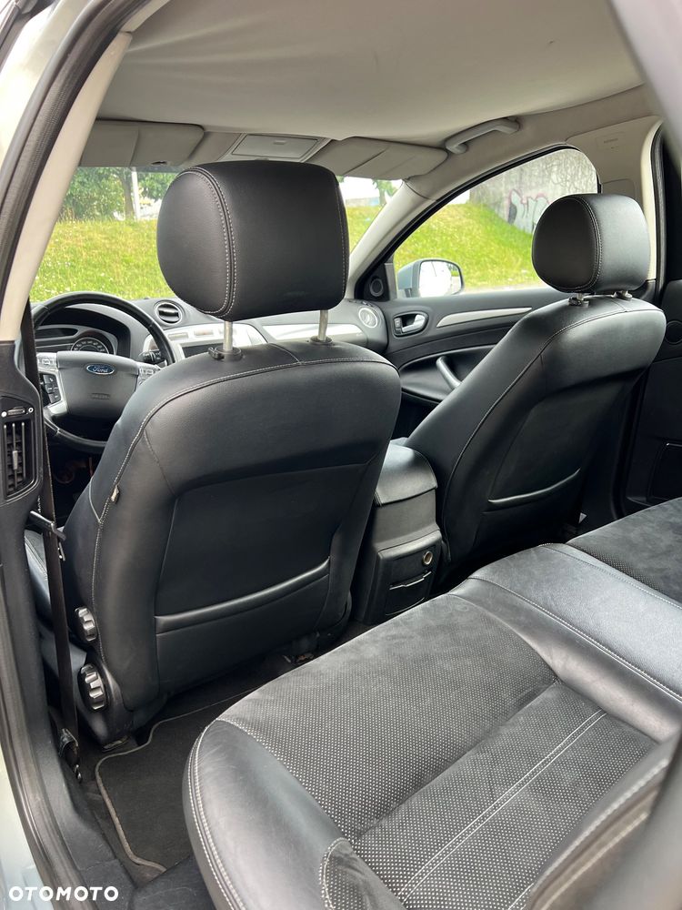 Ford Mondeo 2.0 TDCi Titanium X - 9