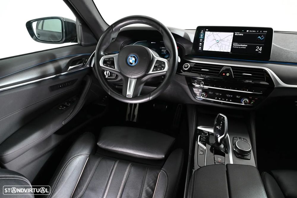 BMW 520 e Pack M - 15