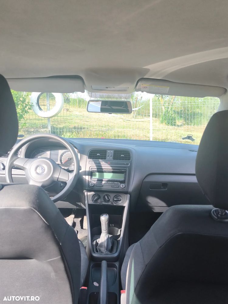 Volkswagen Polo - 7
