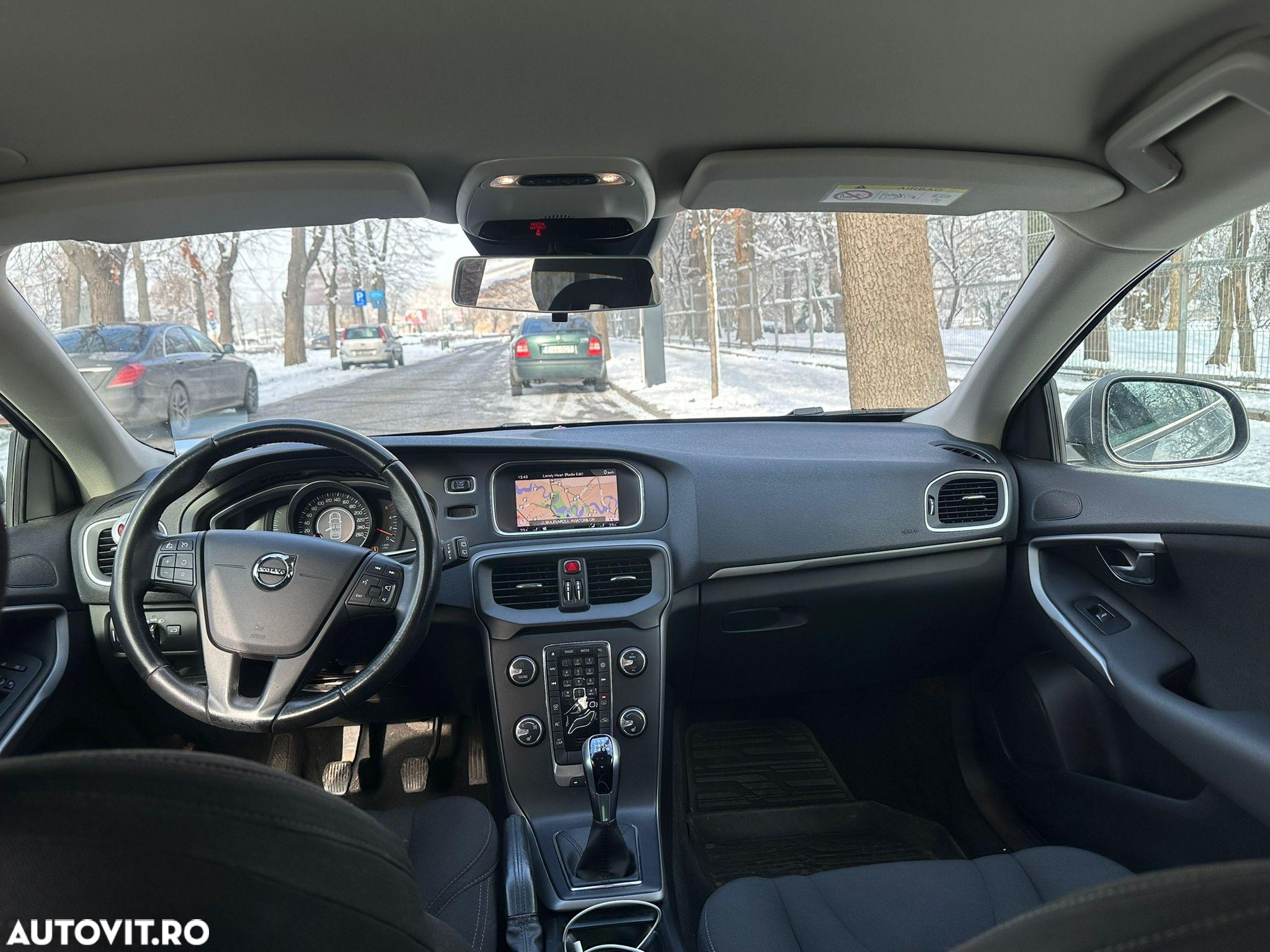 Volvo V40 D2 Basic - 8