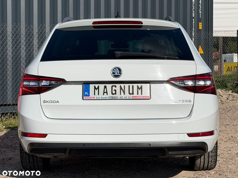 Skoda Superb 1.4 TSI ACT Sportline DSG - 31