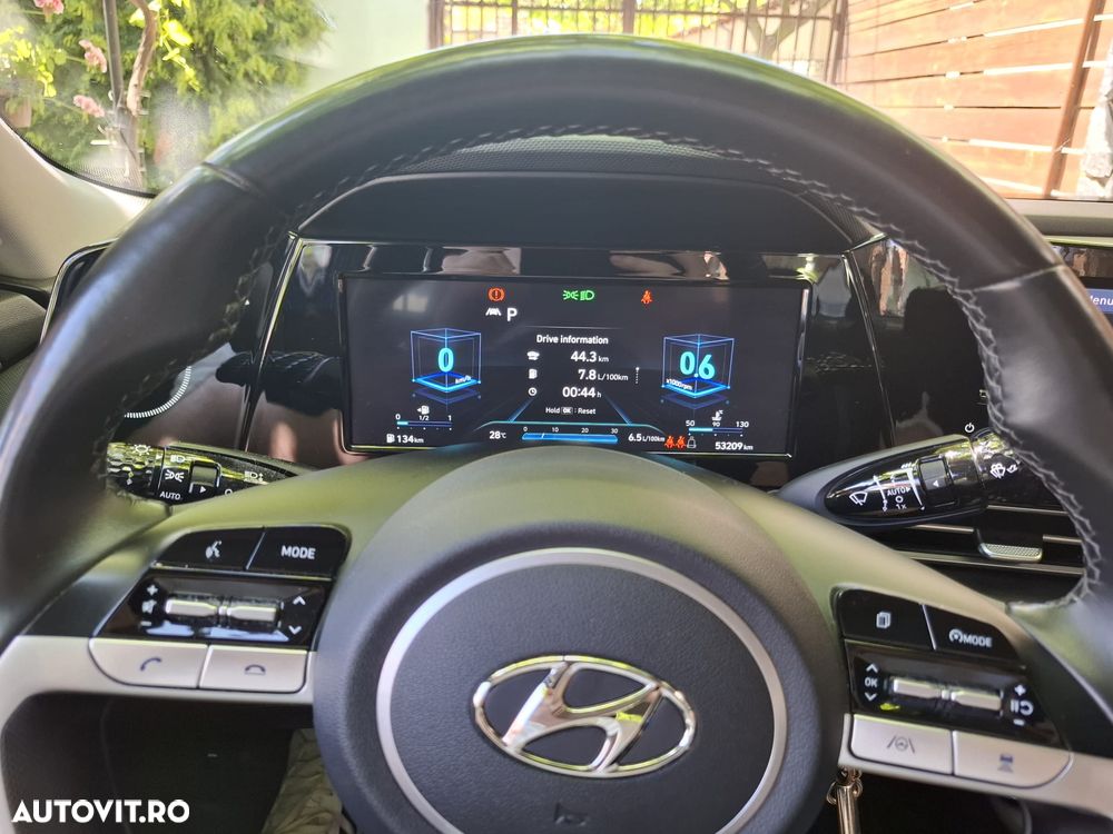 Hyundai Elantra 1.6 l 123 CP CVT Highway - 24