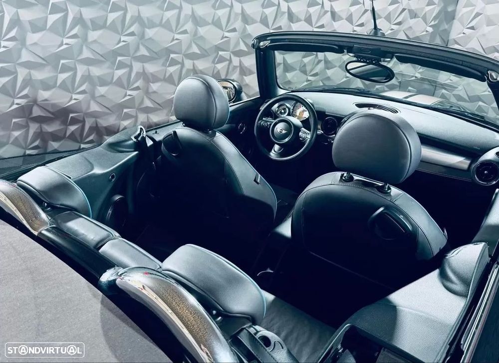 MINI Cabrio Cooper D - 26