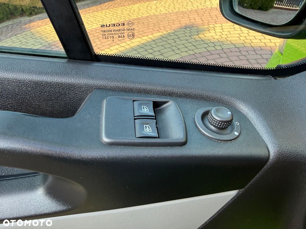 Renault Trafic - 29