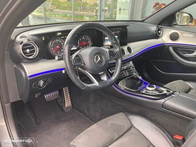 Mercedes-Benz E 220 d AMG Line - 14