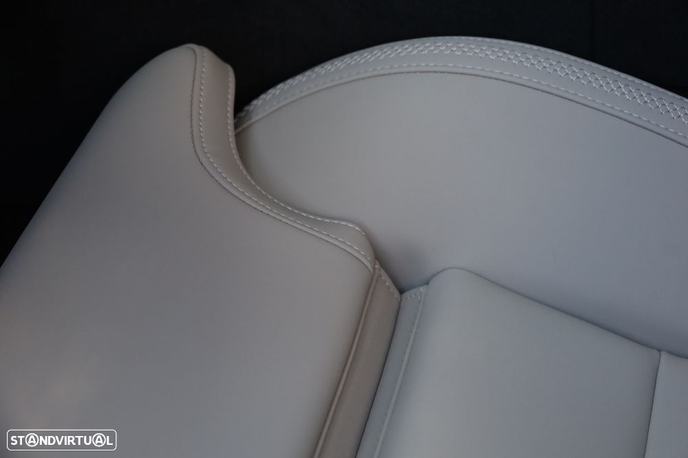 Volvo XC 60 2.0 T6 PHEV Plus Dark - 14