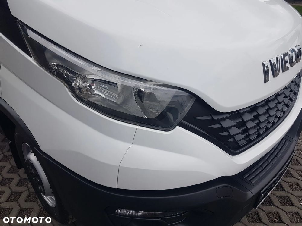 Iveco DAILY KONTENER NISKOPODŁOGOWY 4,43x2,23x2,42 SKLEP FOODTRUCK BAR KLIMA KONIOWÓZ KAMPER - 32