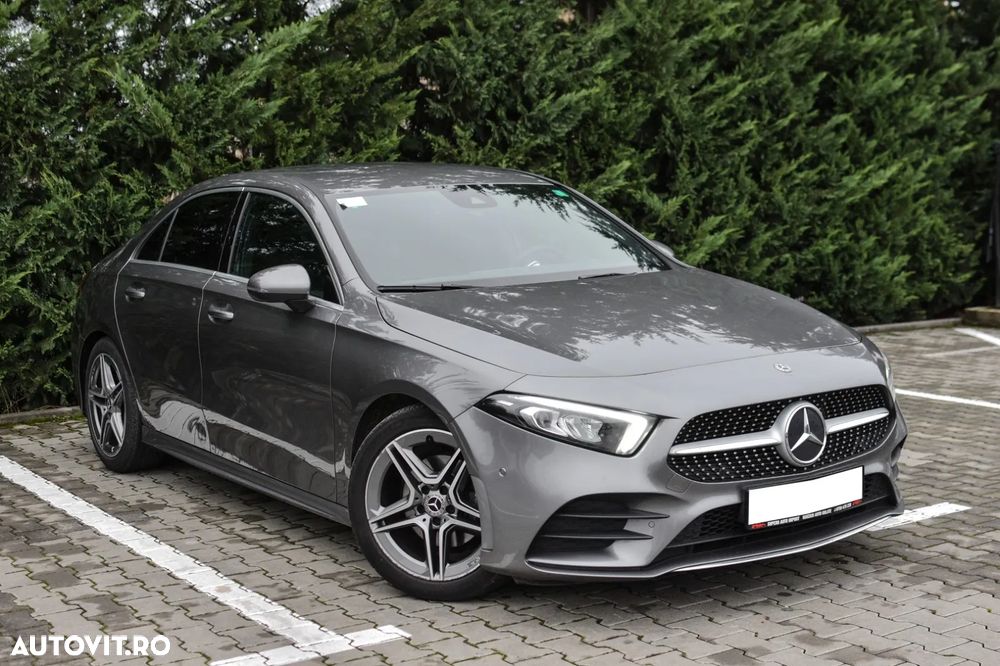 Mercedes-Benz A 200 Sedan 7G-DCT AMG Line - 1