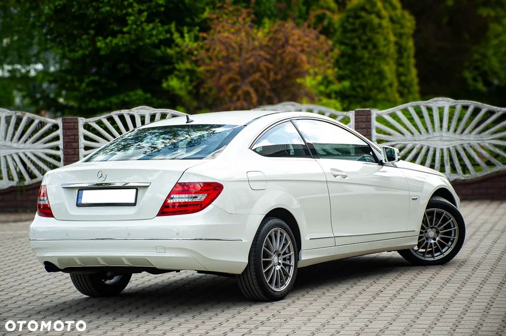 Mercedes-Benz Klasa C 180 BlueEFFICIENCY - 17