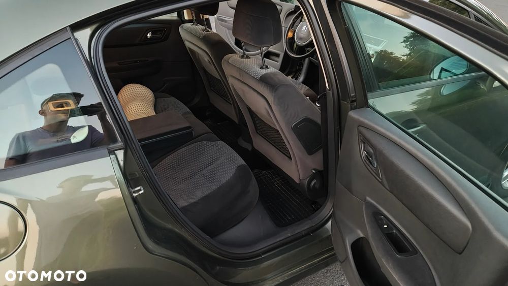 Citroën C4 1.6 16V Magic - 9