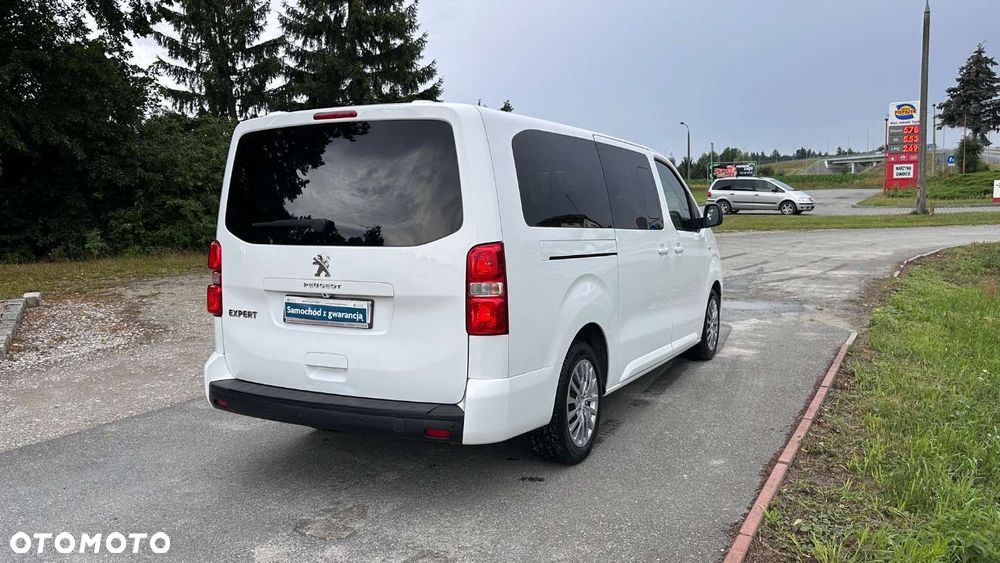 Peugeot Traveller - 21