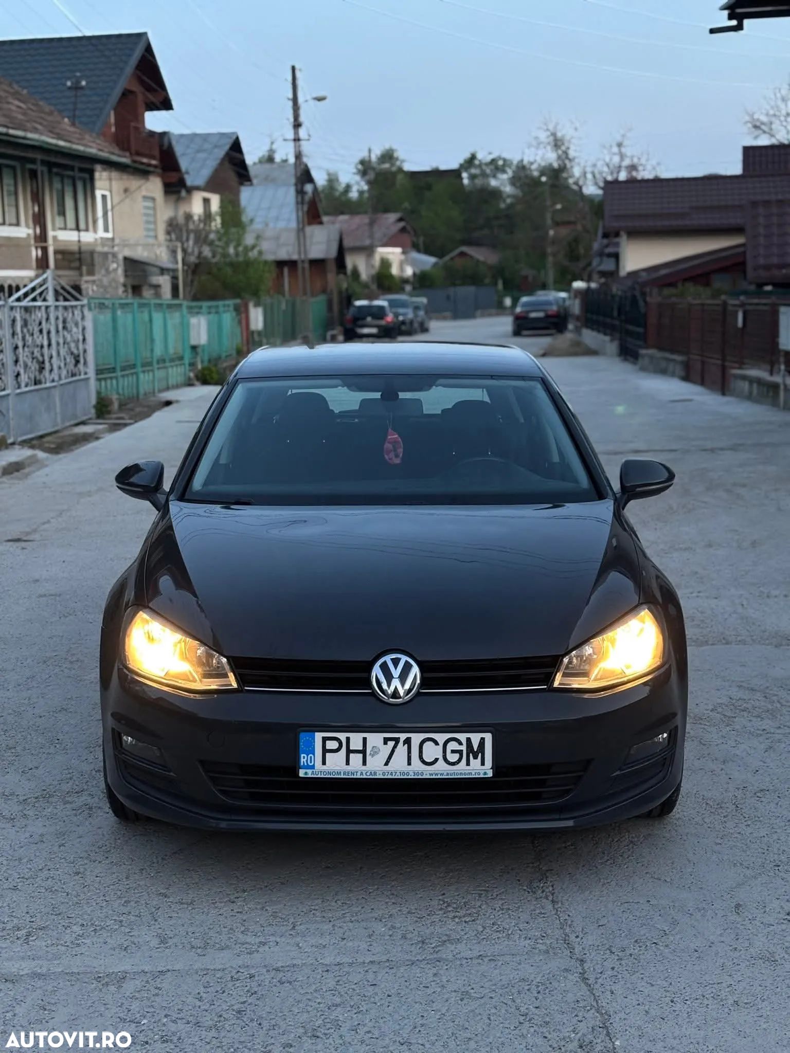 Volkswagen Golf 1.6 TDI BMT Comfortline - 1