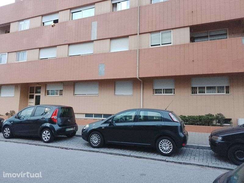 Arrenda-se  Apartamento T1  na Rua da Paz, Canidelo, Vila Nova Gaia - Grande imagem: 3/12