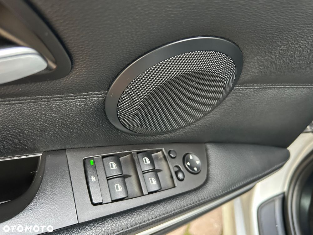 BMW Seria 3 - 32