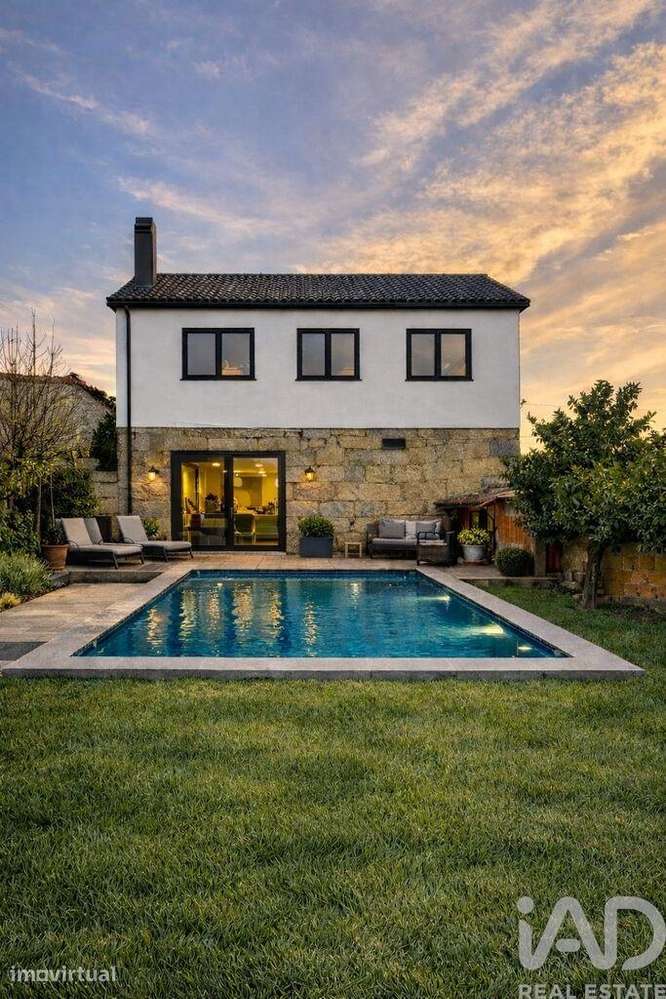 Casa T2 em Covas e Vila Nova de Oliveirinha de 98,00 m2 - Grande imagem: 3/11