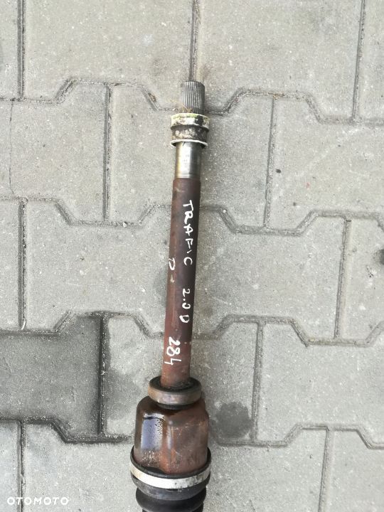 Półoś Renault Trafic 2,0d prawa Europa - 2