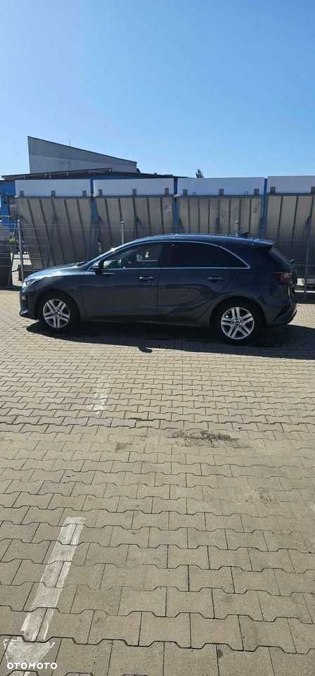 Kia Ceed - 4