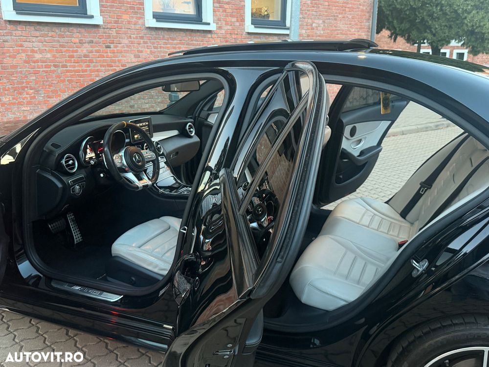 Mercedes-Benz C 43 AMG - 16