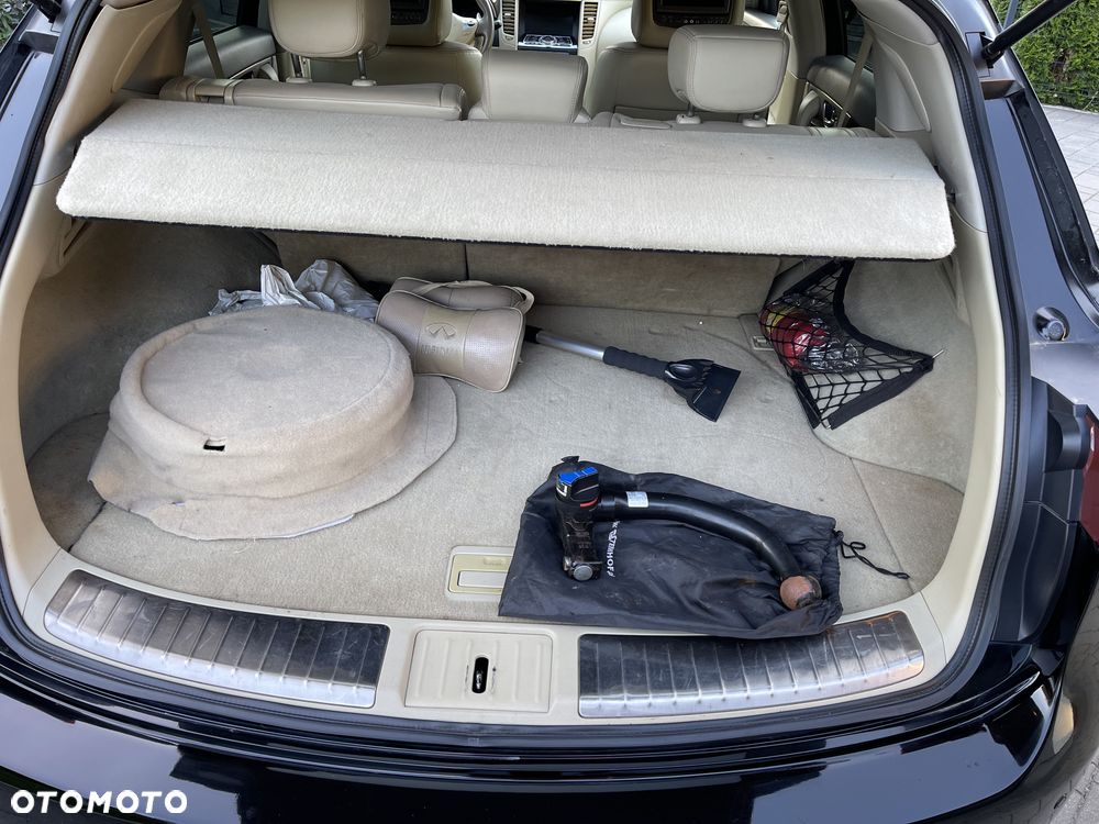 Infiniti FX FX35 - 22