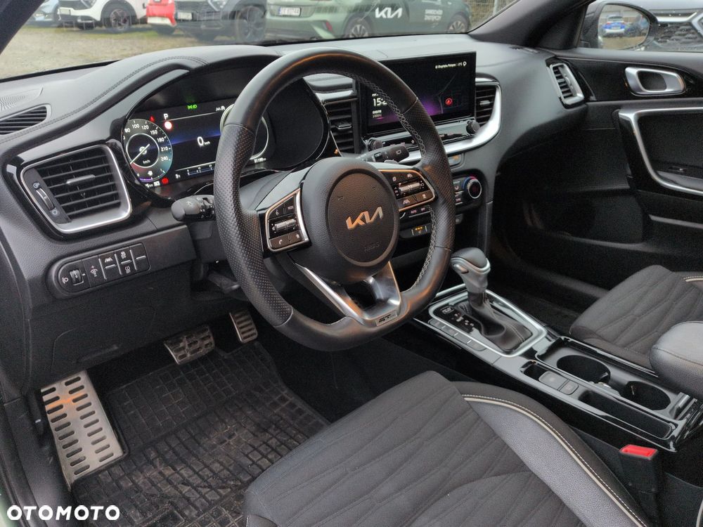 Kia ProCeed - 9
