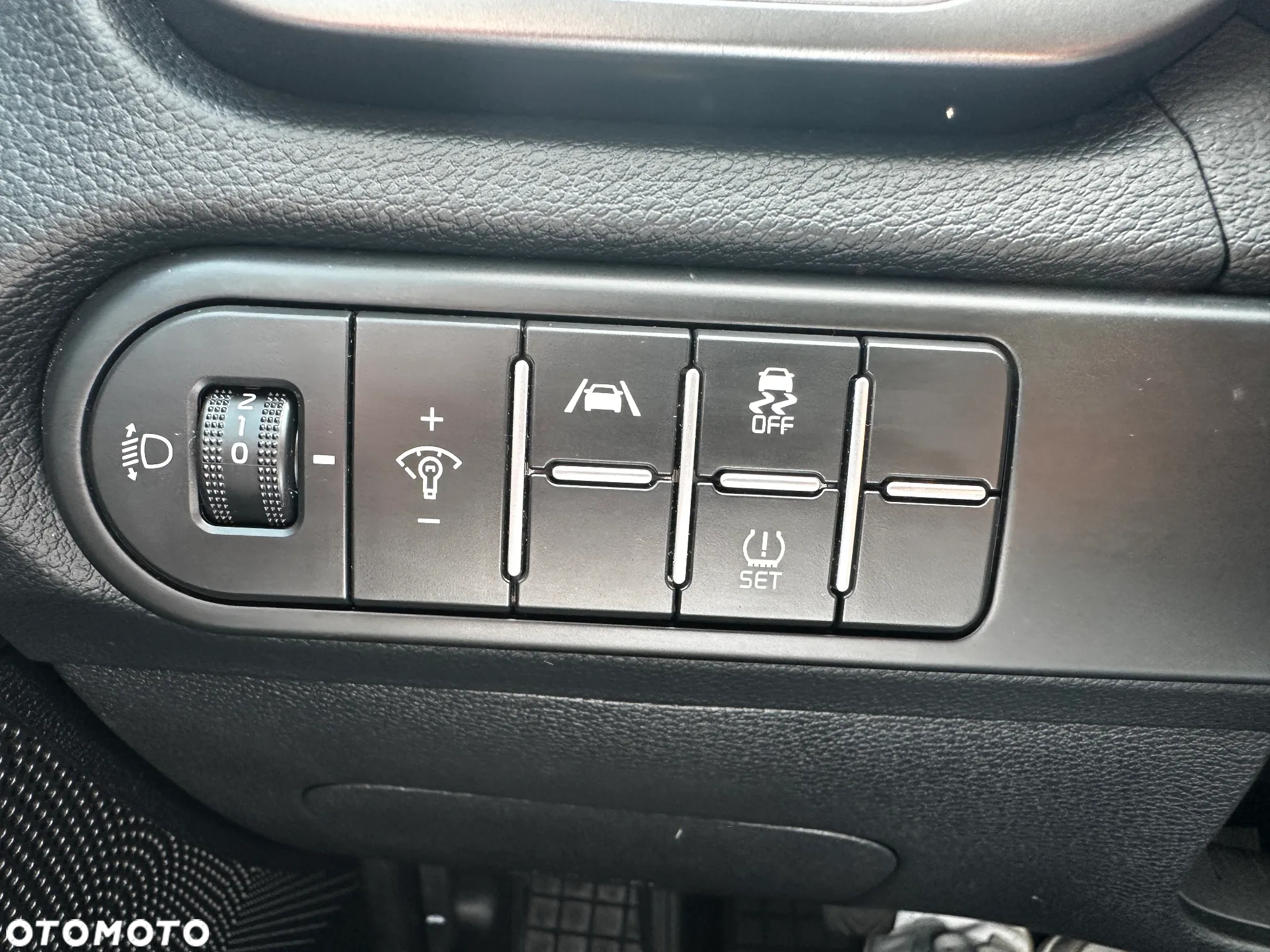 Kia XCeed 1.5 T-GDI Business Line - 16