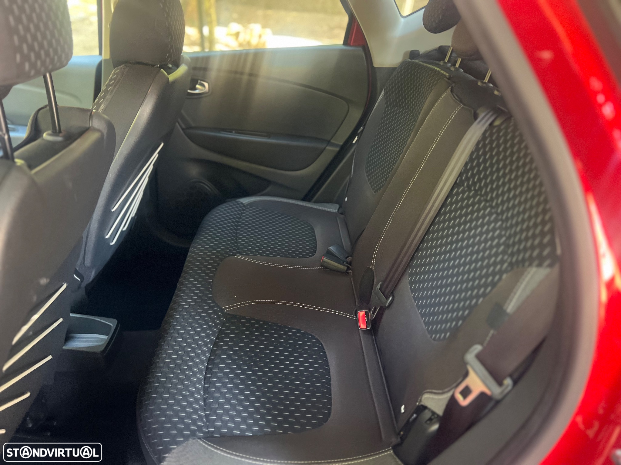 Renault Captur 1.5 dCi Exclusive - 11
