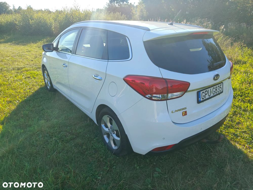 Kia Carens 1.6 GDI L - 9