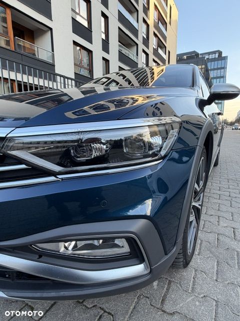 Volkswagen Passat - 8