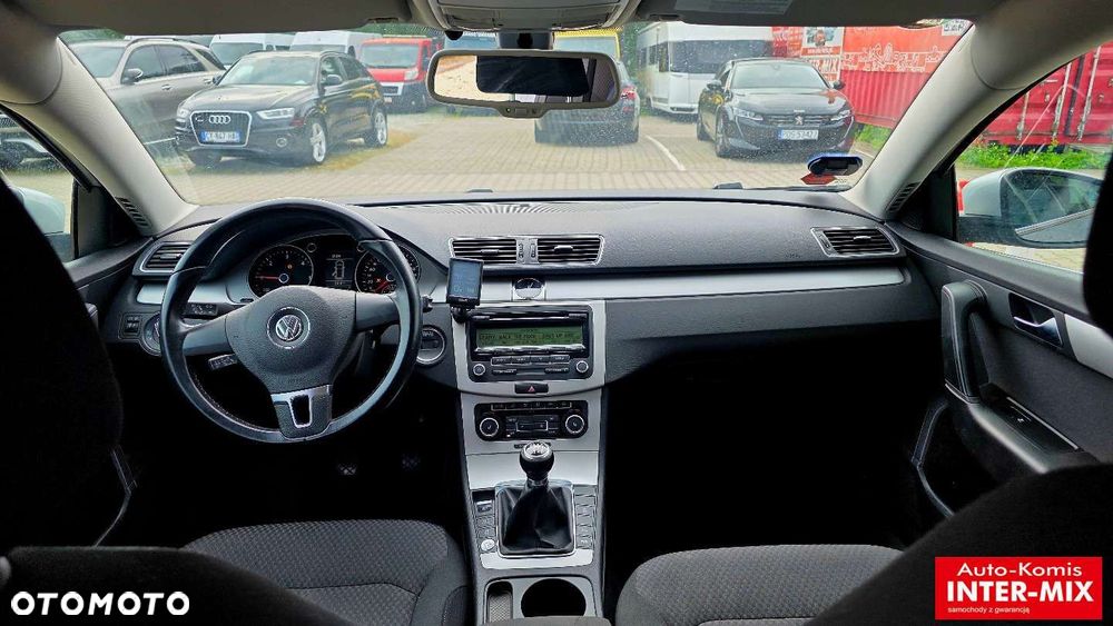 Volkswagen Passat - 30