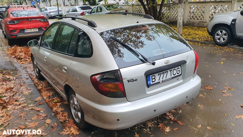 Kia Rio 2001 photo 4