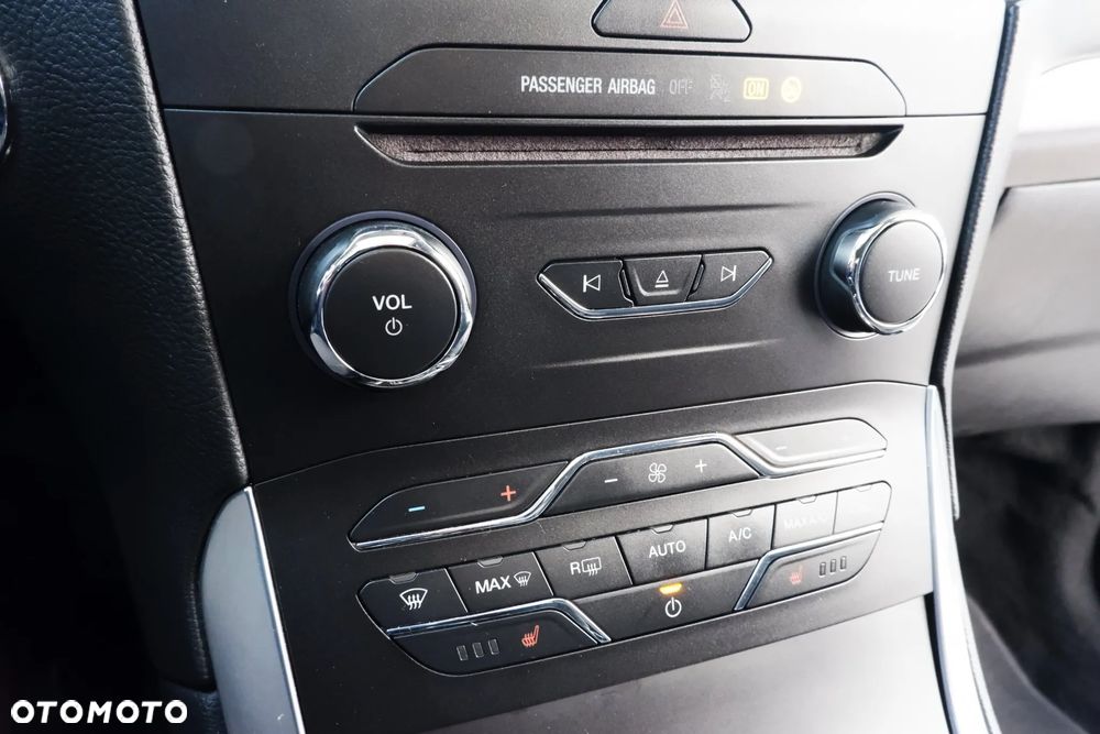 Ford S-Max 2.0 TDCi 4WD Titanium PowerShift - 22