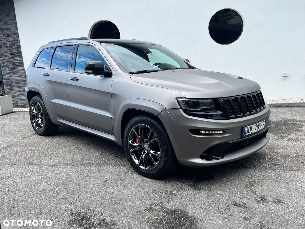 Jeep Grand Cherokee SRT - 3