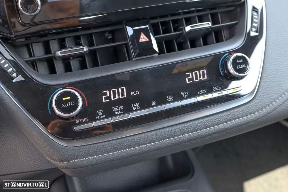 Toyota Corolla 1.8 Hybrid Comfort - 21