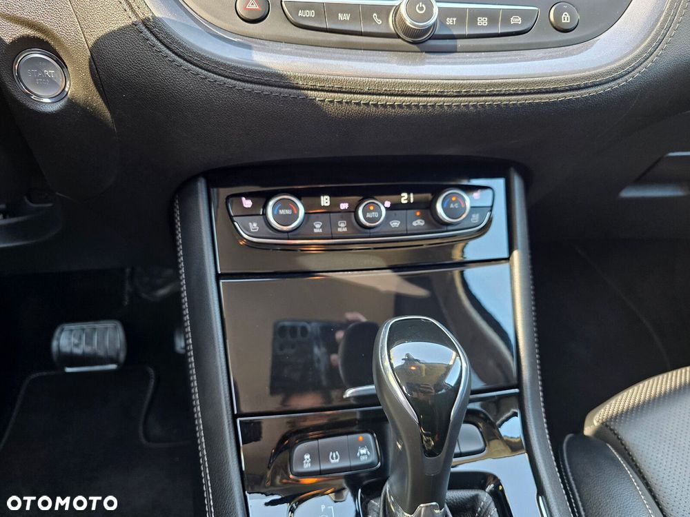 Opel Grandland X - 12