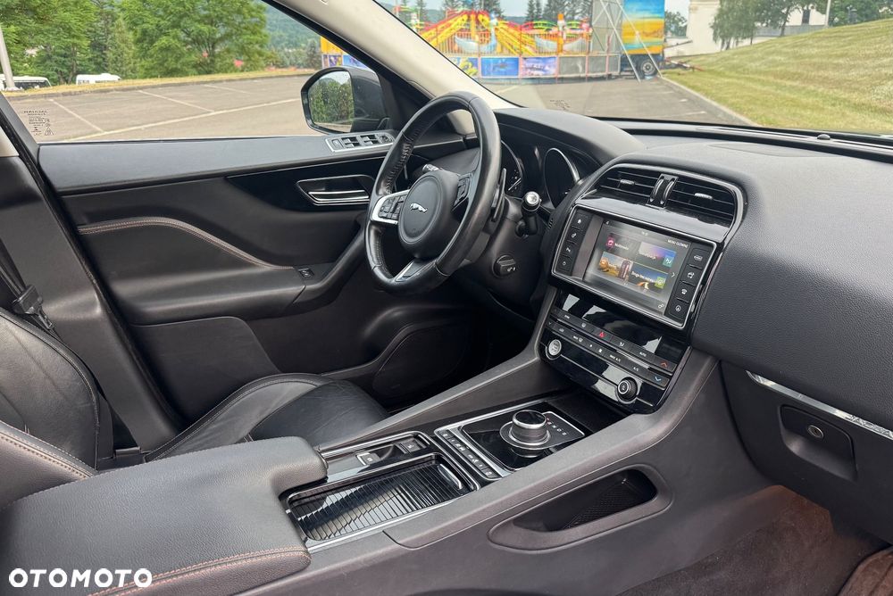 Jaguar F-Pace 2.0 i4D AWD Prestige - 5