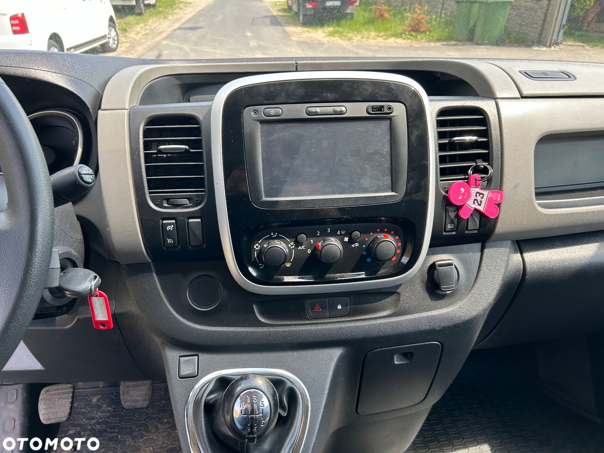 Renault Trafic - 9